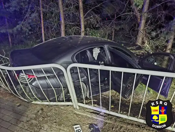 Wypadek w Róży: Zadysponowano strażaków z OSP Dobroń i JRG Pabianice