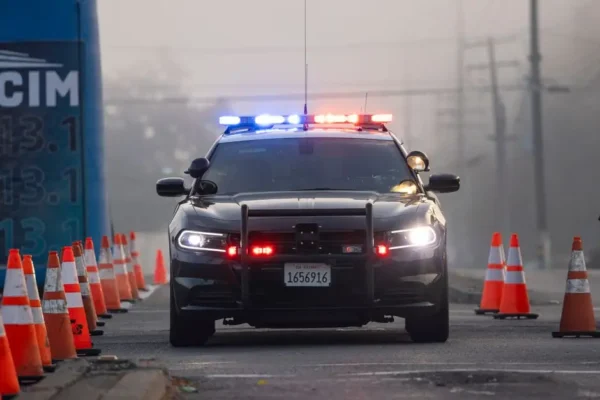 Policja w Pabianicach apeluje o ostrożność podczas ostatniego weekendu wakacji