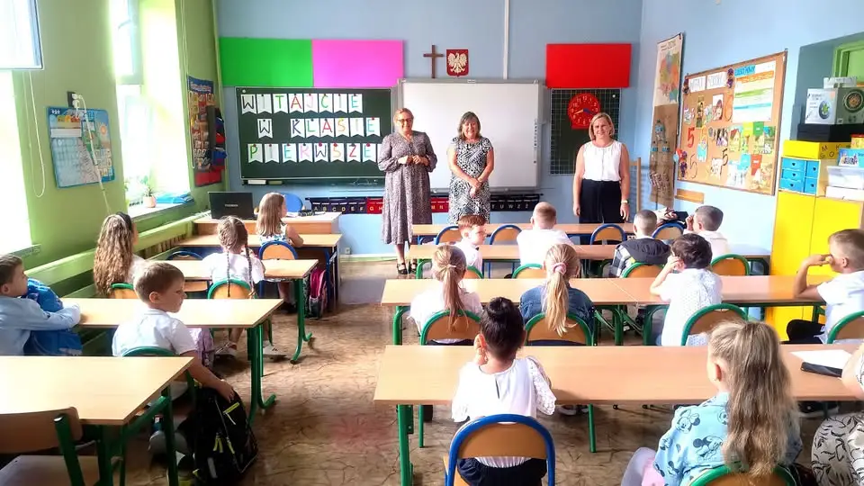 Uroczyste rozpoczęcie roku szkolnego 2026/2027 w SP nr 8 w Pabianicach