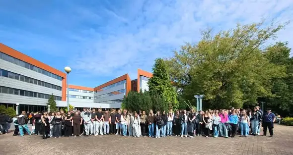 Maturzyści z ZS3 w Pabianicach na Łódzkim Salonie Maturzystów 2026