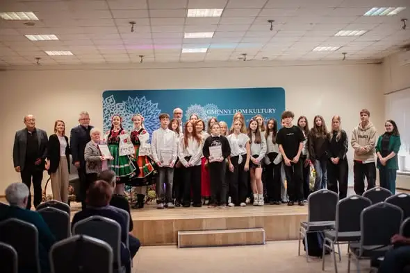 Narodowe Czytanie „Dziadów” w Bychlewie – literatura połączyła pokolenia