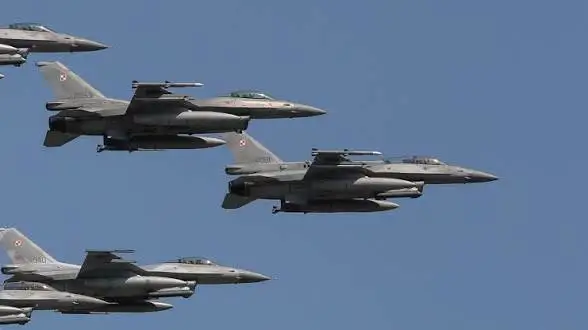 Głośny huk nad Lutomierskiem. To znowu sonic boom z Łasku