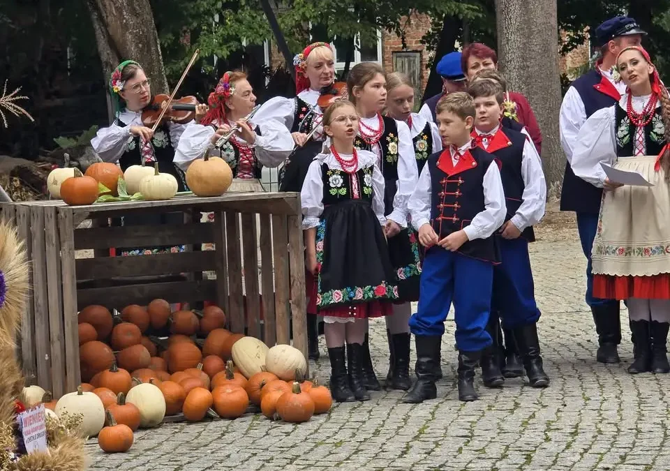 Siatkarski weekend pełen sukcesów dla LKS LUKS Dobroń