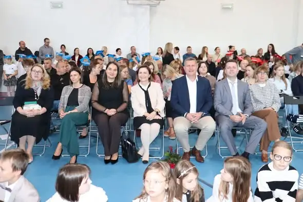 Pasowanie na ucznia w Szkole Podstawowej im. Orła Białego w Lutomiersku