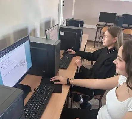 18 uczniów technikum logistycznego w Pabianicach walczyło w I etapie Ogólnopolskiej Olimpiady Logistycznej